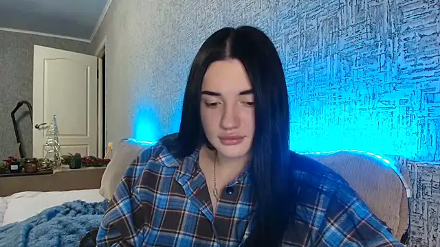 Snapshot of Liana_diva chatting on December 4, 2025, 7:13 pm Liana diva online show from December 4, 2025, 7:13 pm