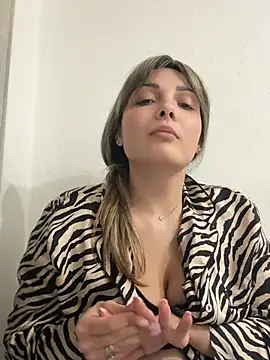 Snapshot of Iskor_ka chatting on February 25, 2026, 3:34 pm Iskor ka online show from February 25, 2026, 3:34 pm