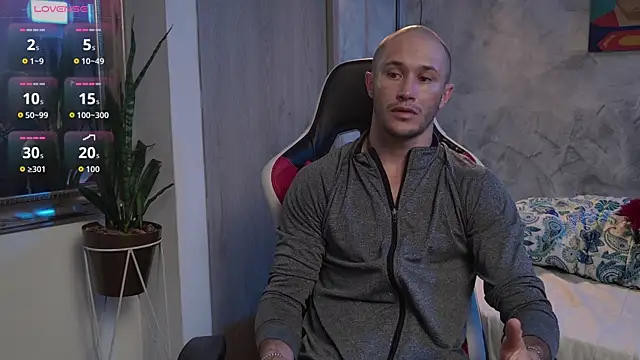 AxelFairchaild online show from April 15, 2026, 1:15 pm