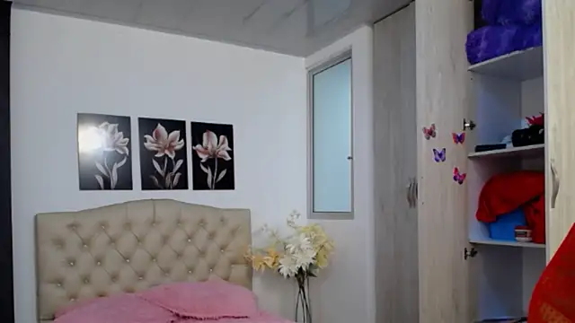 conni f00x online show from March 19, 2026, 7:25 pm