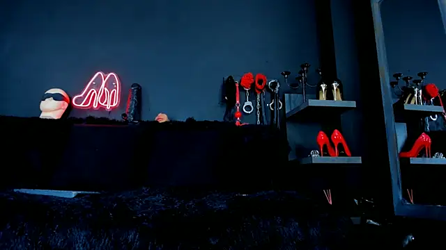 DelaneyStone online show from September 24, 2025, 10:16 pm