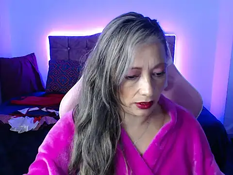 Snapshot of Melanyy_100 chatting on January 10, 2025, 12:06 am Melanyy 100 online show from January 10, 2025, 12:06 am