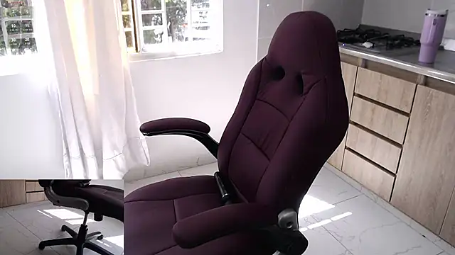 Serenay  online show from December 14, 2024, 5:03 pm