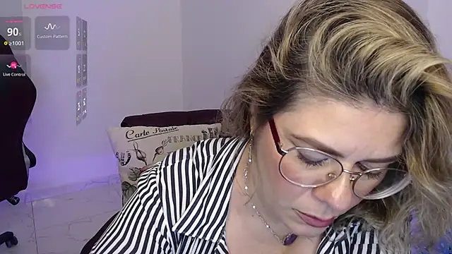 Serenay  online show from February 12, 2025, 12:58 am