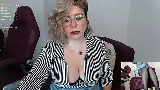 Serenay  online show from January 15, 2025, 1:34 am