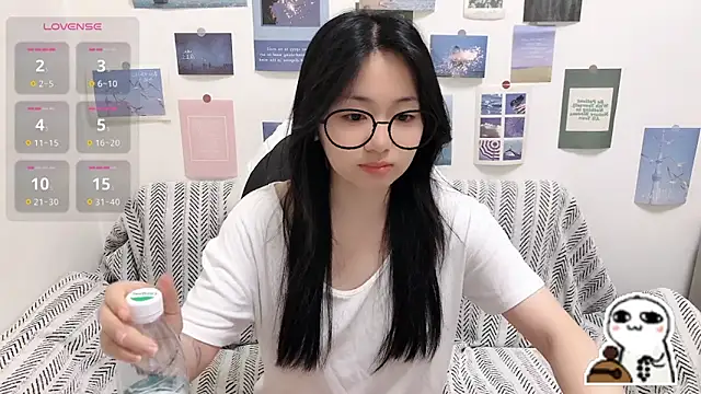 Snapshot of LiLiYbaby chatting on May 29, 2026, 6:52 am LiLiYbaby online show from May 29, 2026, 6:52 am