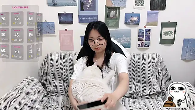 Snapshot of LiLiYbaby chatting on June 4, 2026, 6:40 am LiLiYbaby online show from June 4, 2026, 6:40 am