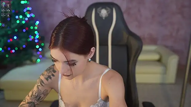 Magnetic Mia  online show from January 8, 2026, 12:38 am