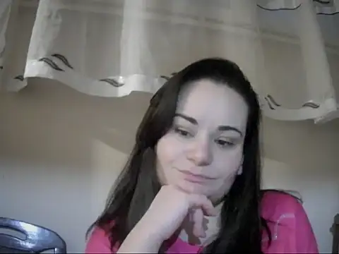 Snapshot of AalinnaK chatting on February 6, 2026, 3:52 pm AalinnaK online show from February 6, 2026, 3:52 pm