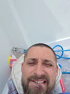 omarito100 online show from June 2, 2026, 10:48 am