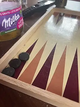 daubine46 online show from April 10, 2026, 2:46 pm