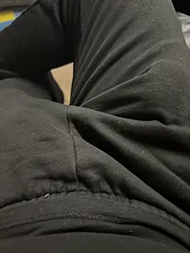 daubine46 online show from March 19, 2026, 2:28 pm