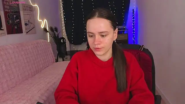 Emillias online show from February 10, 2026, 8:02 am