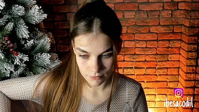 Snapshot of adriana_allien chatting on December 27, 2024, 9:54 pm adriana allien online show from December 27, 2024, 9:54 pm