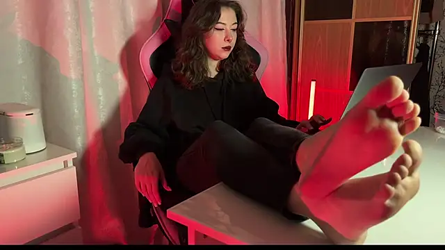 Snapshot of misswishh_ chatting on October 3, 2025, 5:47 pm misswishh online show from October 3, 2025, 5:47 pm