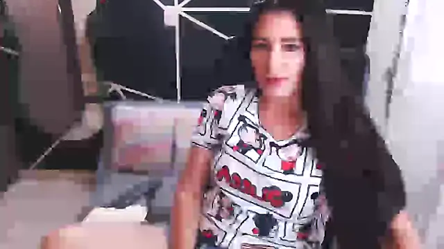 LUCY LI online show from January 23, 2025, 6:03 pm