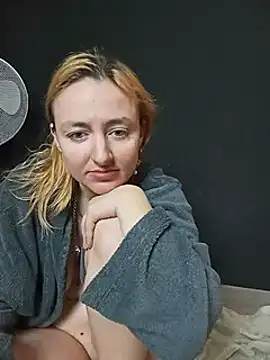 Snapshot of Sexy-Milf-Big chatting on December 17, 2024, 1:29 am Sexy-Milf-Big online show from December 17, 2024, 1:29 am