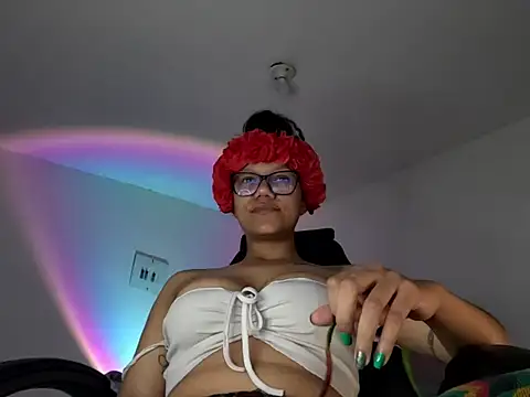 Ale xandra online show from November 12, 2025, 1:32 am