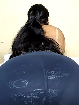 Snapshot of Hot_Bhabi08 chatting on November 12, 2025, 4:11 pm Hot Bhabi08 online show from November 12, 2025, 4:11 pm