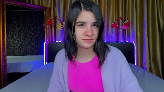 Snapshot of _Polly_Love_ chatting on November 26, 2025, 7:19 am Polly Love online show from November 26, 2025, 7:19 am