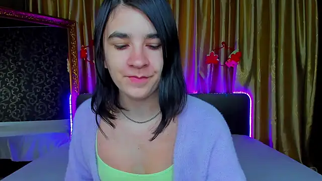 Snapshot of _Polly_Love_ chatting on November 20, 2025, 7:09 am Polly Love online show from November 20, 2025, 7:09 am