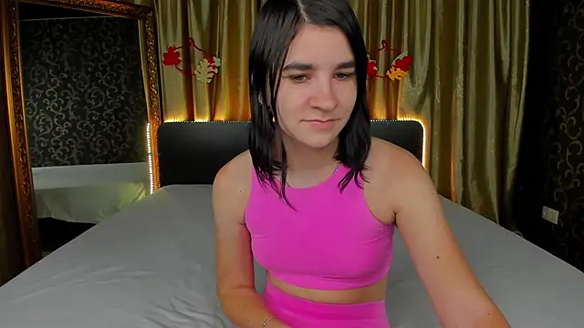 Snapshot of _Polly_Love_ chatting on November 14, 2025, 1:04 pm Polly Love online show from November 14, 2025, 1:04 pm