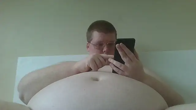 Snapshot of Richard_Moneyshot_23 chatting on December 21, 2024, 8:32 pm Richard Moneyshot 23 online show from December 21, 2024, 8:32 pm
