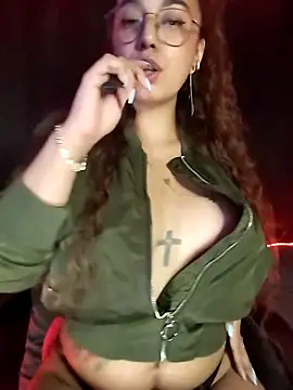 Snapshot of liannalee_ chatting on November 13, 2025, 8:57 pm liannalee online show from November 13, 2025, 8:57 pm