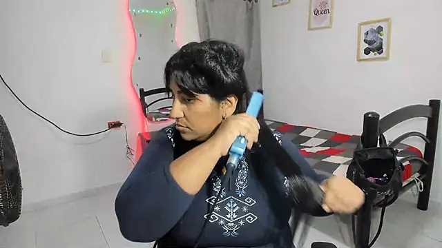 nikol sexy39 online show from October 28, 2025, 3:29 am