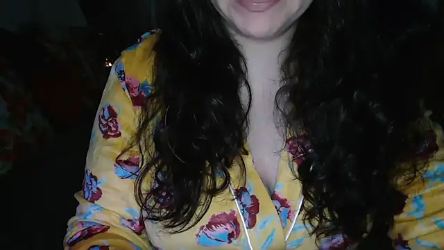 Snapshot of CronacaErotica chatting on December 13, 2024, 2:38 pm CronacaErotica online show from December 13, 2024, 2:38 pm