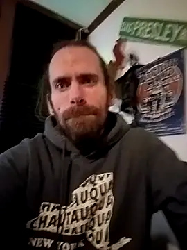 Snapshot of RobStrokes215 chatting on December 21, 2024, 2:04 pm RobStrokes215 online show from December 21, 2024, 2:04 pm