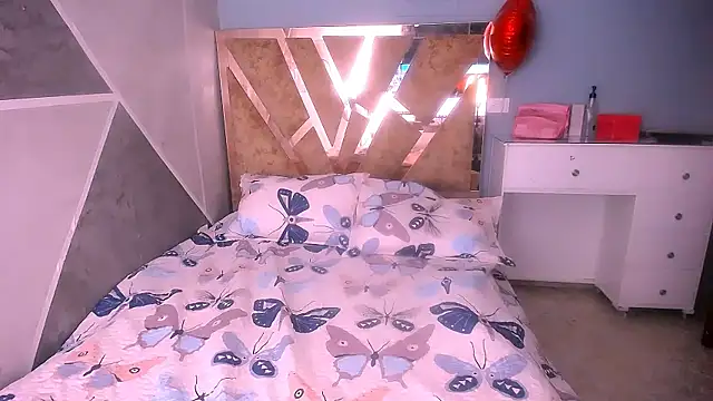 hannamour online show from October 9, 2025, 10:21 pm