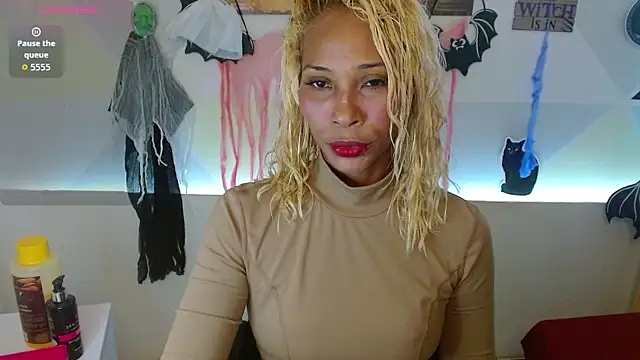 Snapshot of NatashaDormat chatting on October 27, 2025, 1:56 pm NatashaDormat online show from October 27, 2025, 1:56 pm