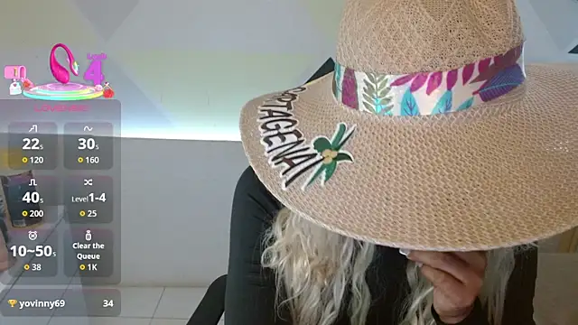 Snapshot of NatashaDormat chatting on November 13, 2025, 3:05 pm NatashaDormat online show from November 13, 2025, 3:05 pm