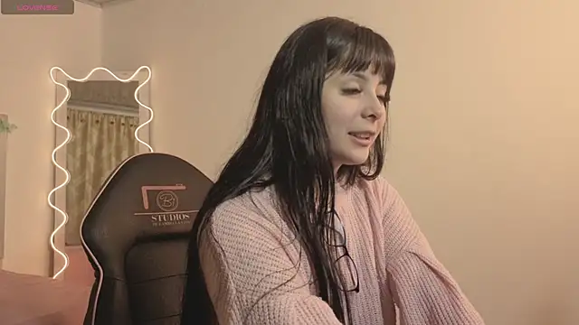 hina tay online show from January 9, 2026, 3:02 am