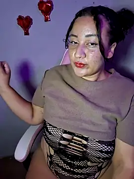 Snapshot of alexxaa96 chatting on March 21, 2025, 12:39 pm alexxaa96 online show from March 21, 2025, 12:39 pm