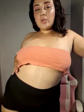 Snapshot of alexxaa96 chatting on February 20, 2025, 2:29 am alexxaa96 online show from February 20, 2025, 2:29 am