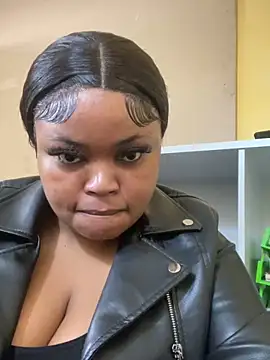 Curveysinaa online show from March 18, 2025, 11:33 am