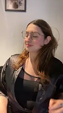 Snapshot of kamel-ayesha chatting on November 10, 2025, 4:56 pm kamel-ayesha online show from November 10, 2025, 4:56 pm