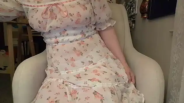 naughtyonbicycle online show from April 6, 2026, 12:06 am