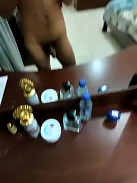 Snapshot of William390 chatting on December 2, 2024, 12:57 pm William390 online show from December 2, 2024, 12:57 pm