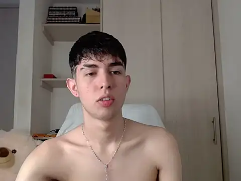 Andy hot19 online show from October 10, 2025, 8:20 pm