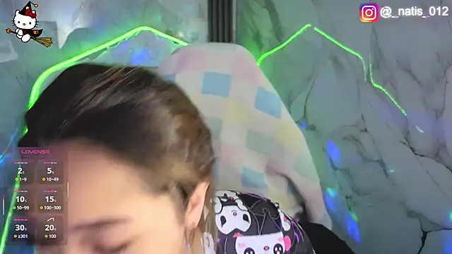 Snapshot of merloth_sub chatting on October 28, 2025, 3:18 am merloth sub online show from October 28, 2025, 3:18 am