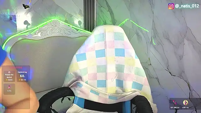 Snapshot of merloth_sub chatting on October 30, 2025, 4:22 am merloth sub online show from October 30, 2025, 4:22 am