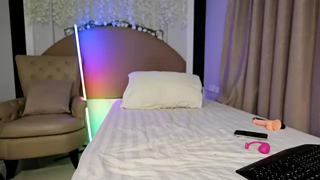 Nanaonlyfun8 online show from January 25, 2025, 8:10 am