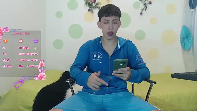 Snapshot of Eric_lion chatting on January 11, 2025, 6:33 pm Eric lion online show from January 11, 2025, 6:33 pm