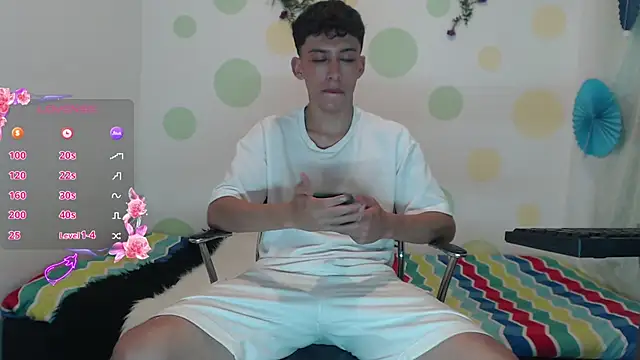 Snapshot of Eric_lion chatting on December 12, 2024, 6:10 pm Eric lion online show from December 12, 2024, 6:10 pm