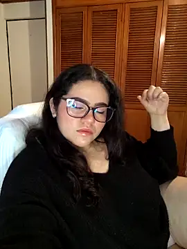 Snapshot of im_mei chatting on October 29, 2025, 5:45 pm im mei online show from October 29, 2025, 5:45 pm