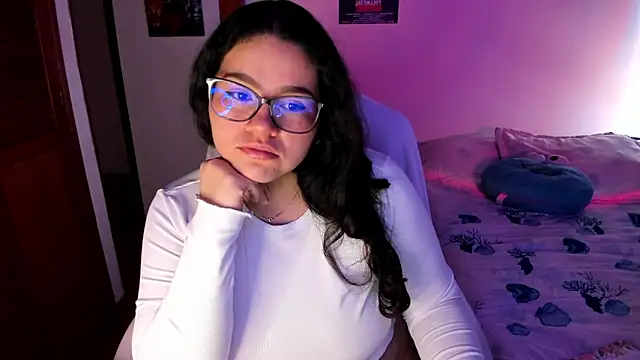 Snapshot of im_mei chatting on December 15, 2025, 2:34 pm im mei online show from December 15, 2025, 2:34 pm