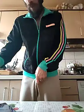 Snapshot of vulpe8400 chatting on March 2, 2025, 10:47 am vulpe8400 online show from March 2, 2025, 10:47 am